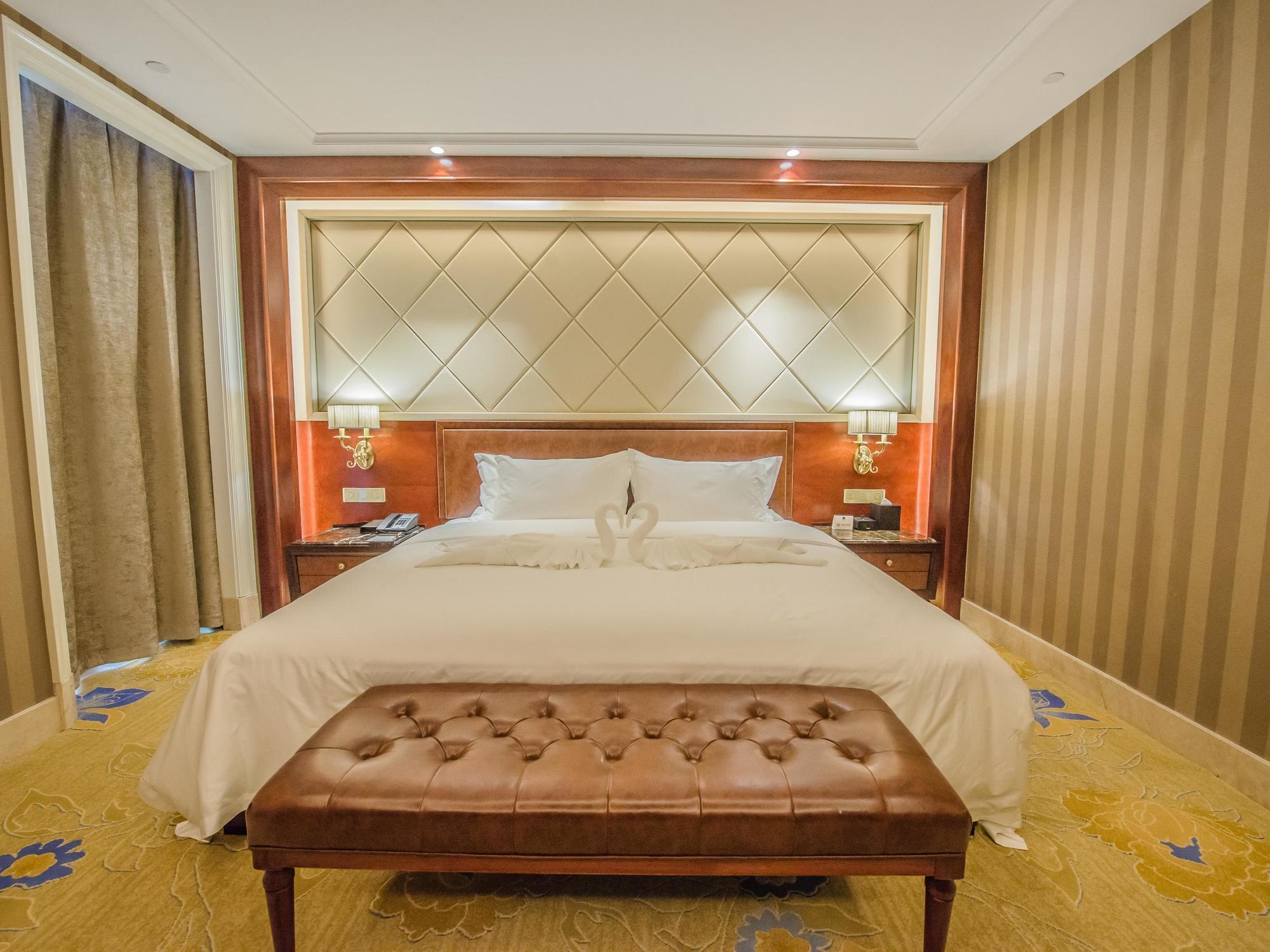 Chengdu Jin Yun Hotel エクステリア 写真