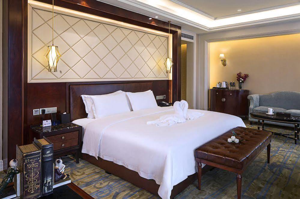 Chengdu Jin Yun Hotel エクステリア 写真