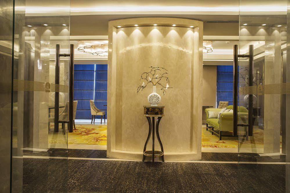 Chengdu Jin Yun Hotel エクステリア 写真